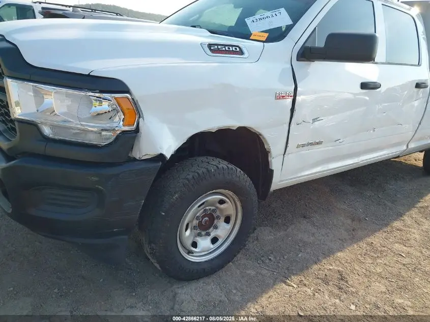 2022 RAM 2500 TRADESMAN  4X4 8' BOX