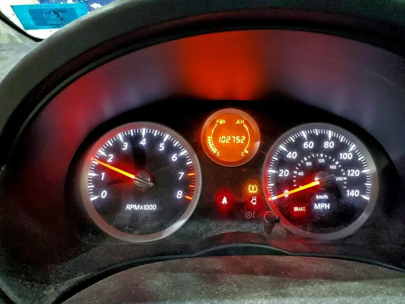 2010 NISSAN SENTRA 2.0  