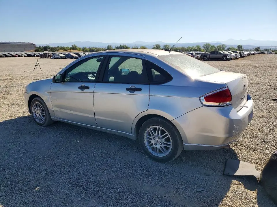 2010 FORD FOCUS SE  