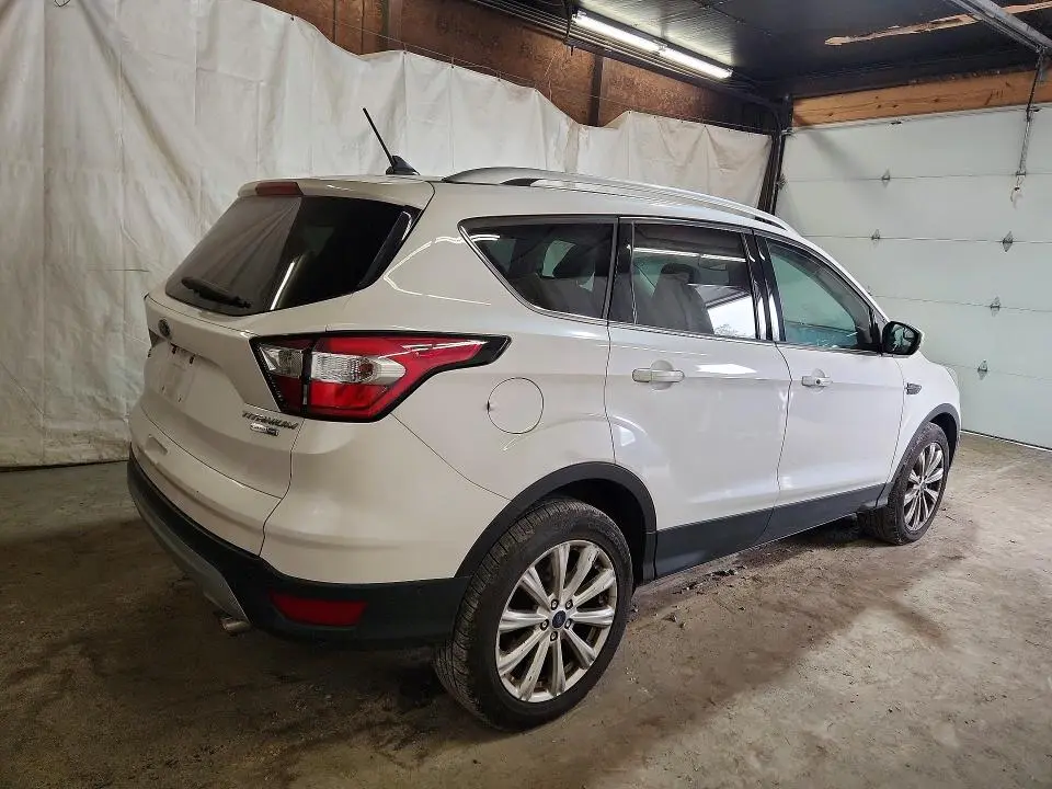 2018 FORD ESCAPE TITANIUM  