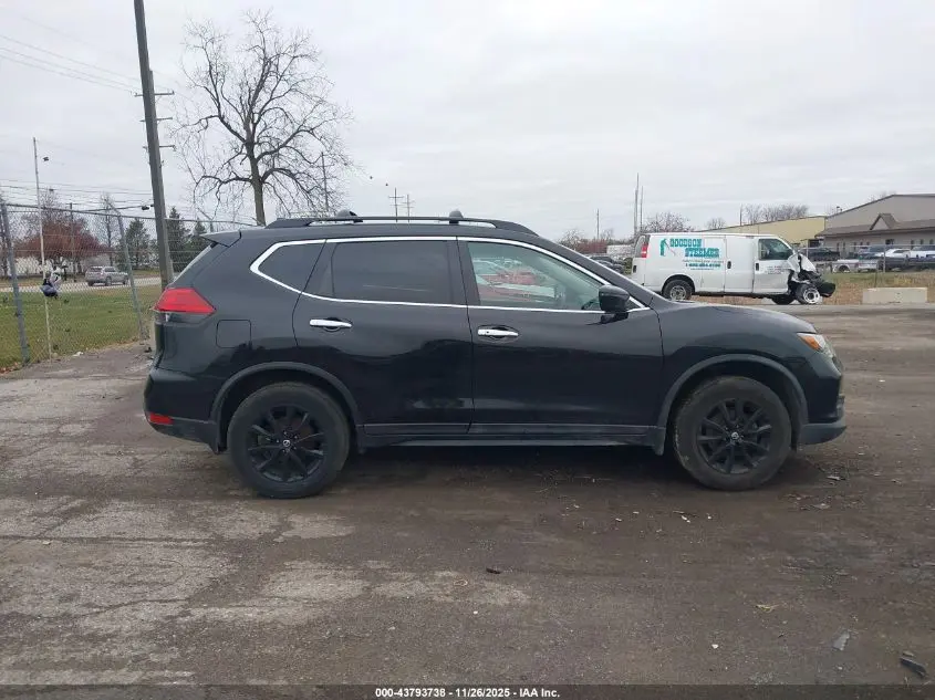 2017 NISSAN ROGUE SV