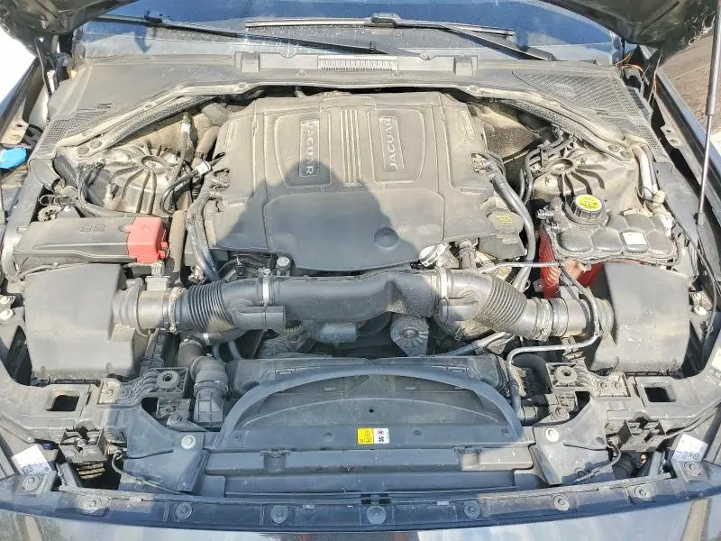 2017 JAGUAR XE PRESTIGE  