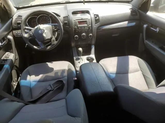2012 KIA SORENTO BASE  
