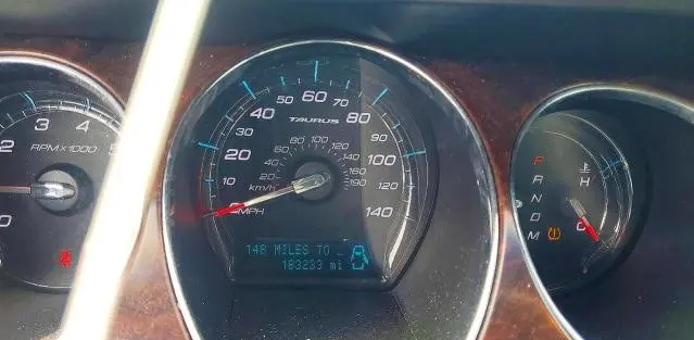 2011 FORD TAURUS SEL  