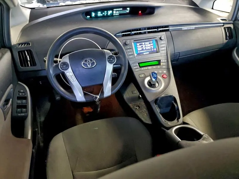 2015 TOYOTA PRIUS   