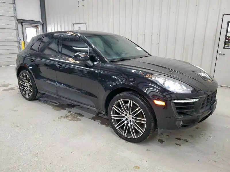2018 PORSCHE MACAN S  