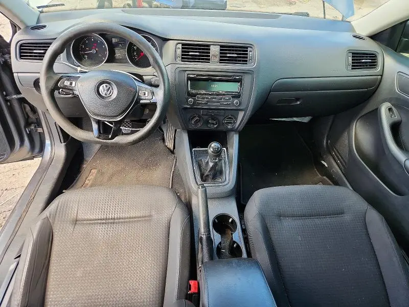 2015 VOLKSWAGEN JETTA   