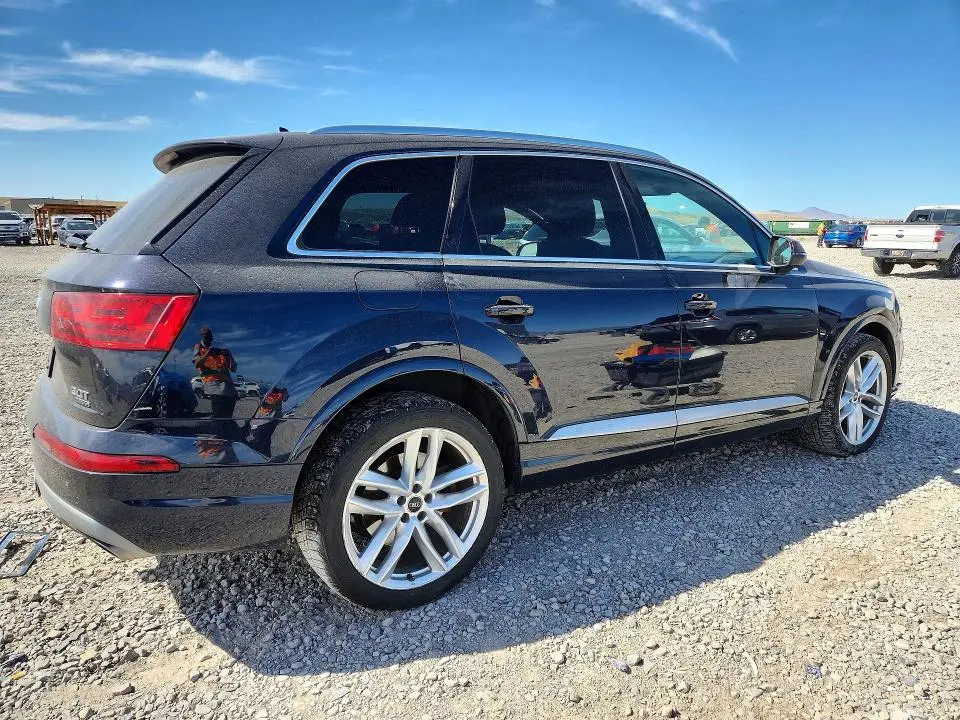 2017 AUDI Q7 PRESTIGE  