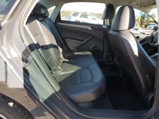 2018 VOLKSWAGEN PASSAT S  