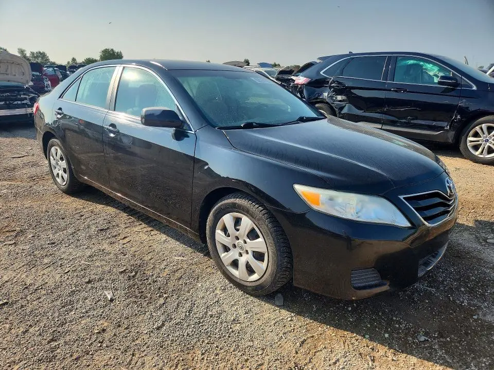 2011 TOYOTA CAMRY LE  