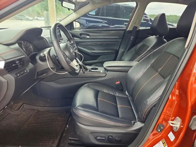 2021 NISSAN ALTIMA SR  