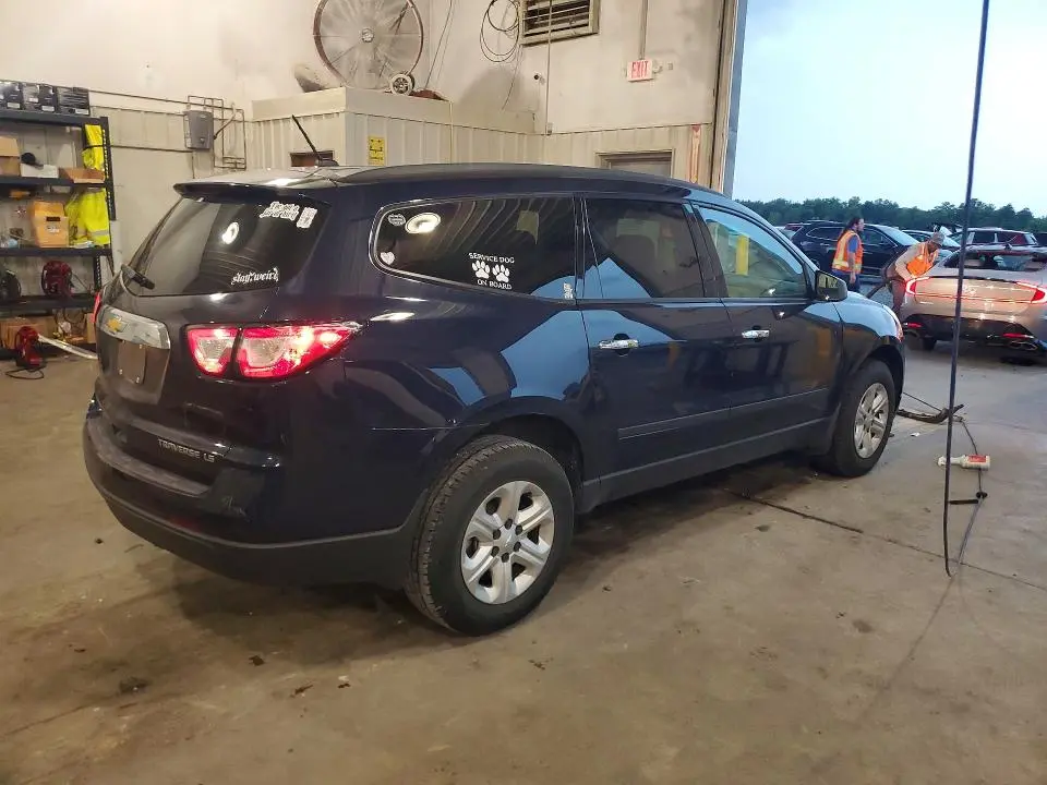 2015 CHEVROLET TRAVERSE LS  