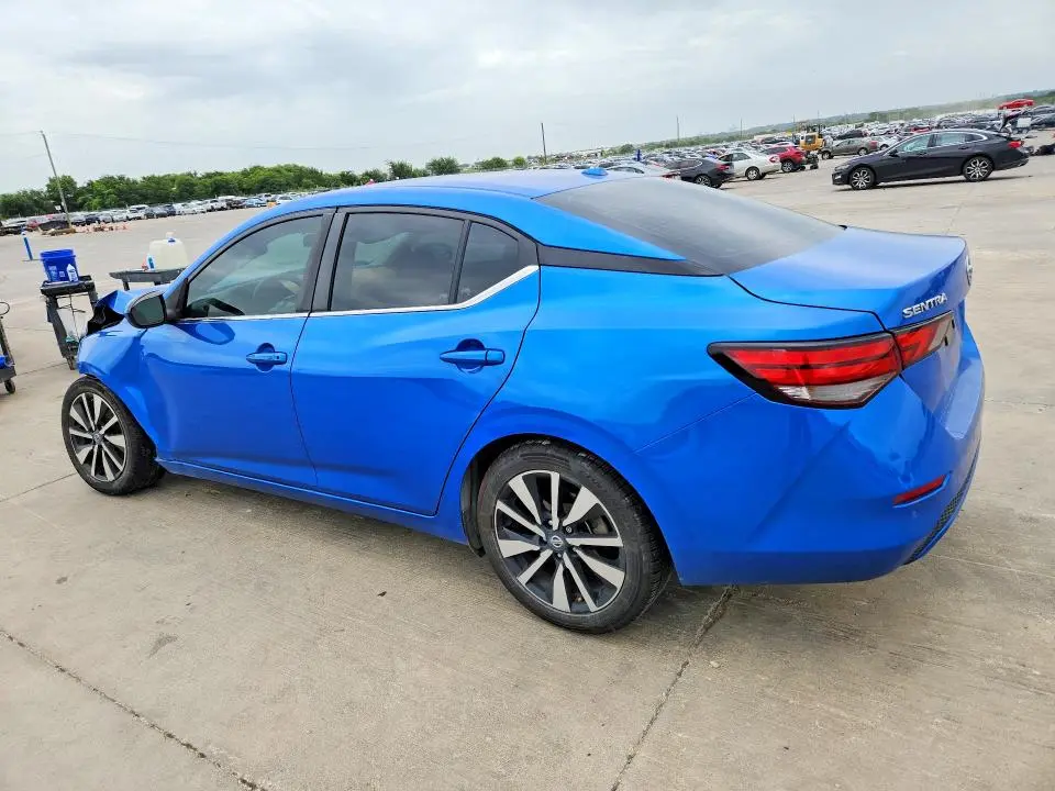 2022 NISSAN SENTRA SV  