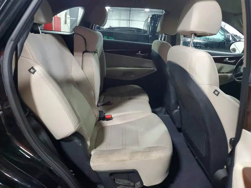 2018 KIA SORENTO LX V6  