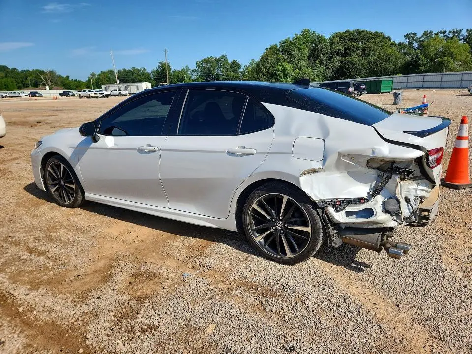 2019 TOYOTA CAMRY XSE  