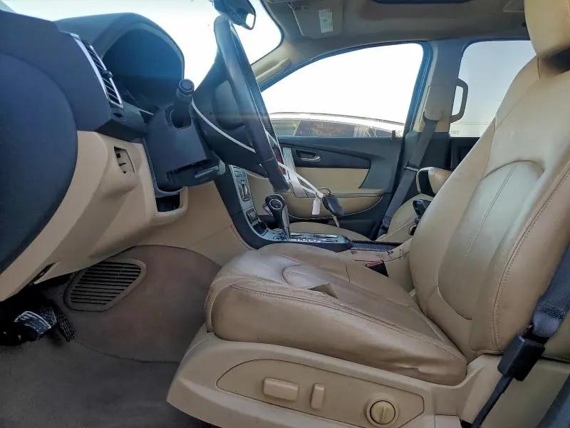 2012 GMC ACADIA SLT-2  