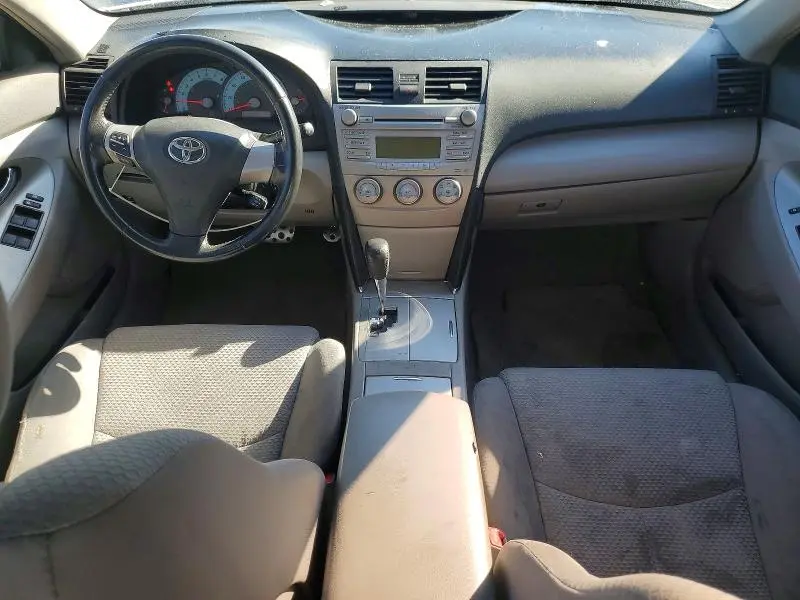 2010 TOYOTA CAMRY SE V6  
