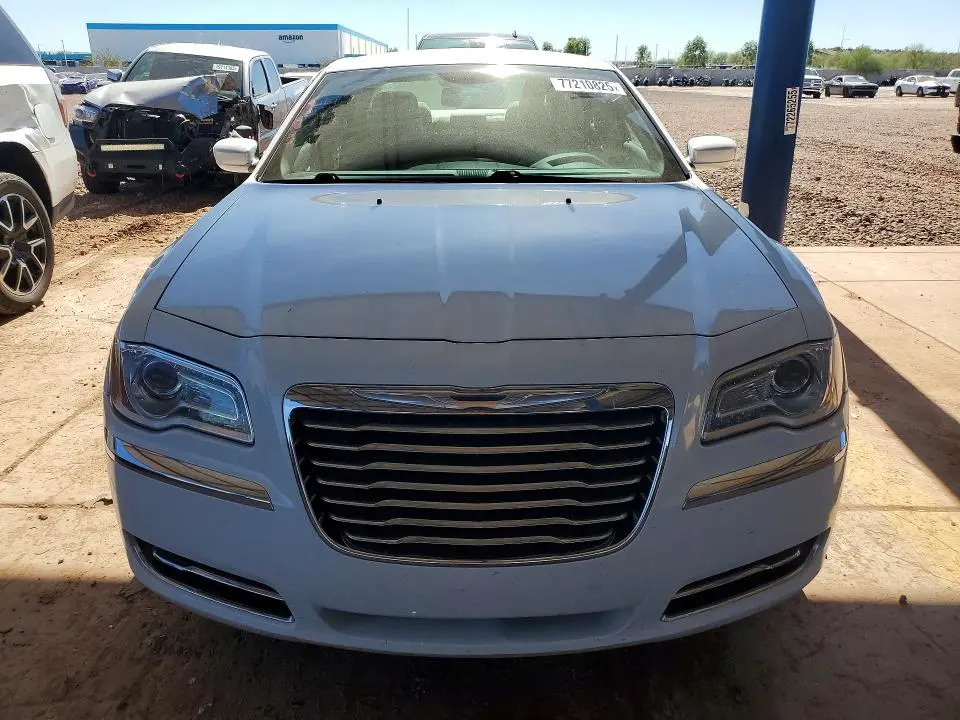 2012 CHRYSLER 300   