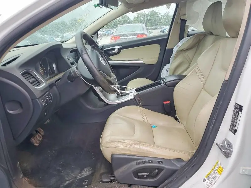 2017 VOLVO S60   