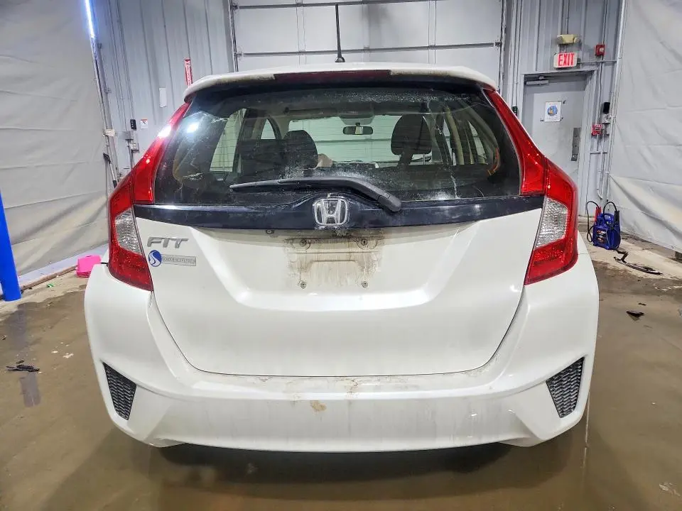 2016 HONDA FIT LX  