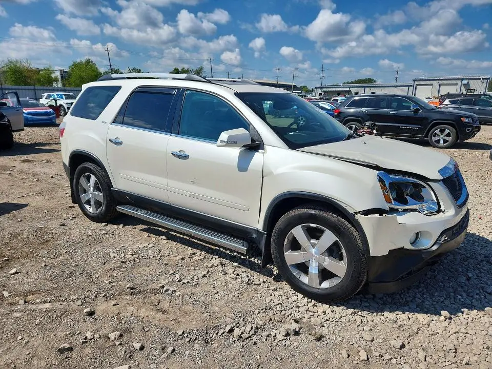 2011 GMC ACADIA SLT-1  