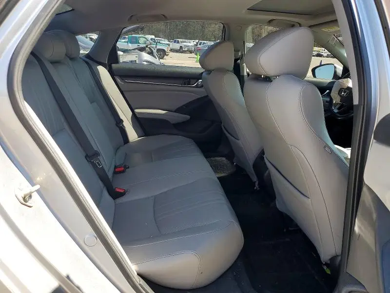 2020 HONDA ACCORD TOURING  