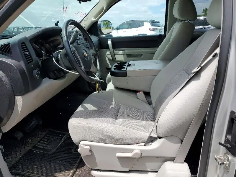 2011 CHEVROLET SILVERADO C1500 LT  