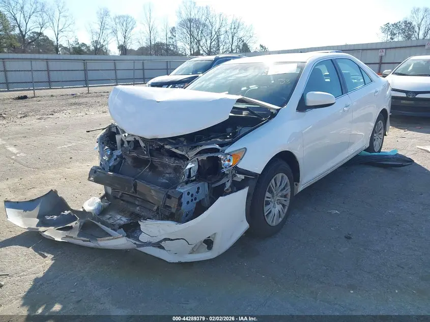 2014 TOYOTA CAMRY LE