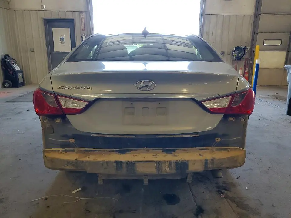2011 HYUNDAI SONATA GLS  