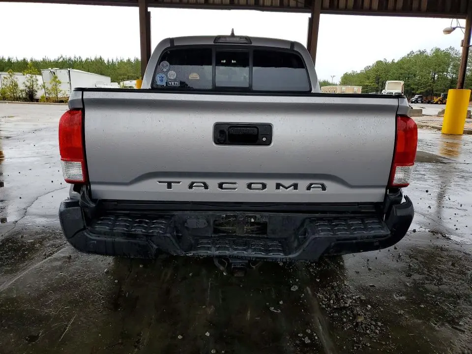 2017 TOYOTA TACOMA SR5 V6  