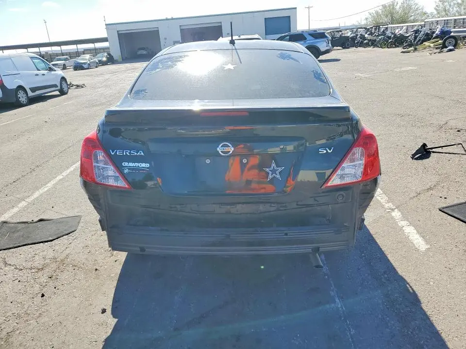 2019 NISSAN VERSA SV  