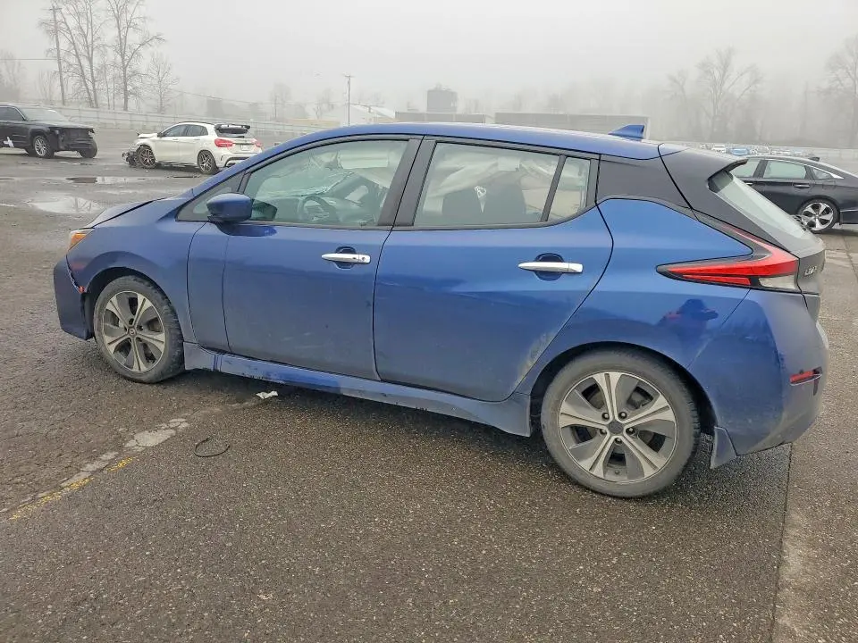 2020 NISSAN LEAF SV  