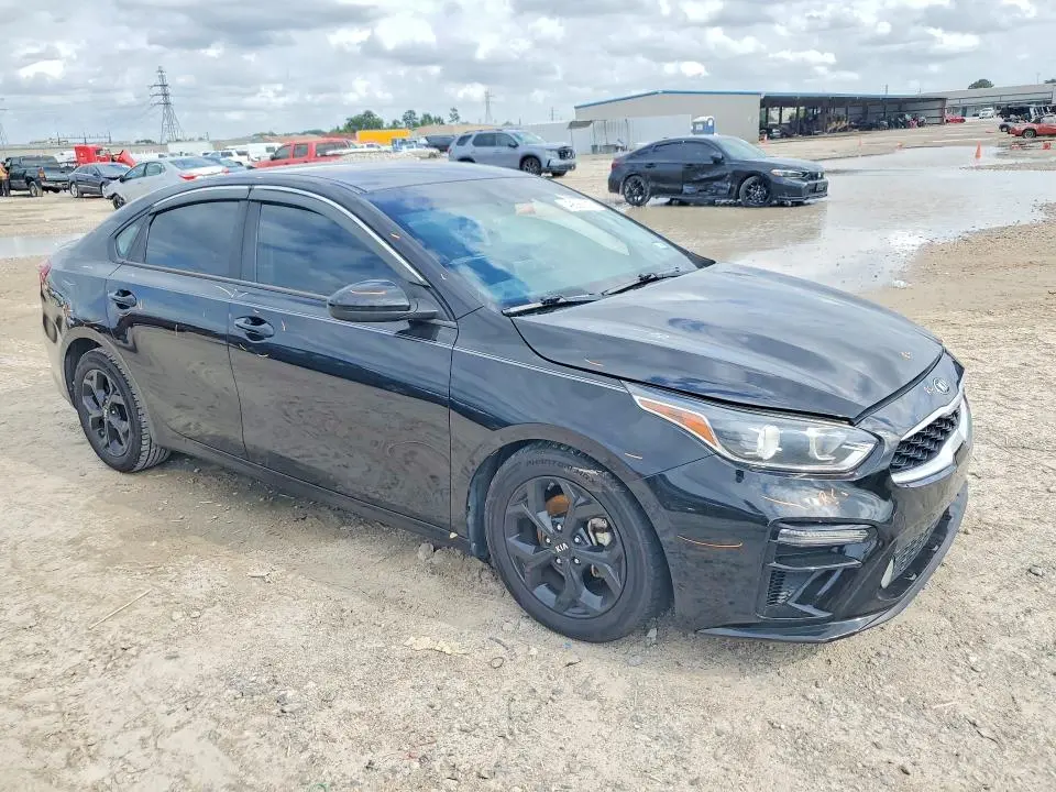 2020 KIA FORTE LXS  