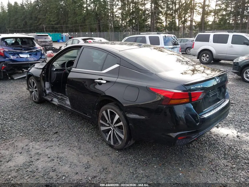 2022 NISSAN ALTIMA PLATINUM INTELLIGENT AWD