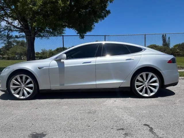 2012 TESLA MODEL S   