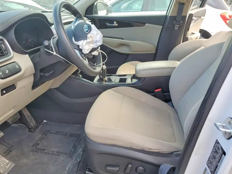 2019 KIA SORENTO LX V6  