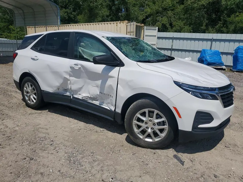 2023 CHEVROLET EQUINOX LS  