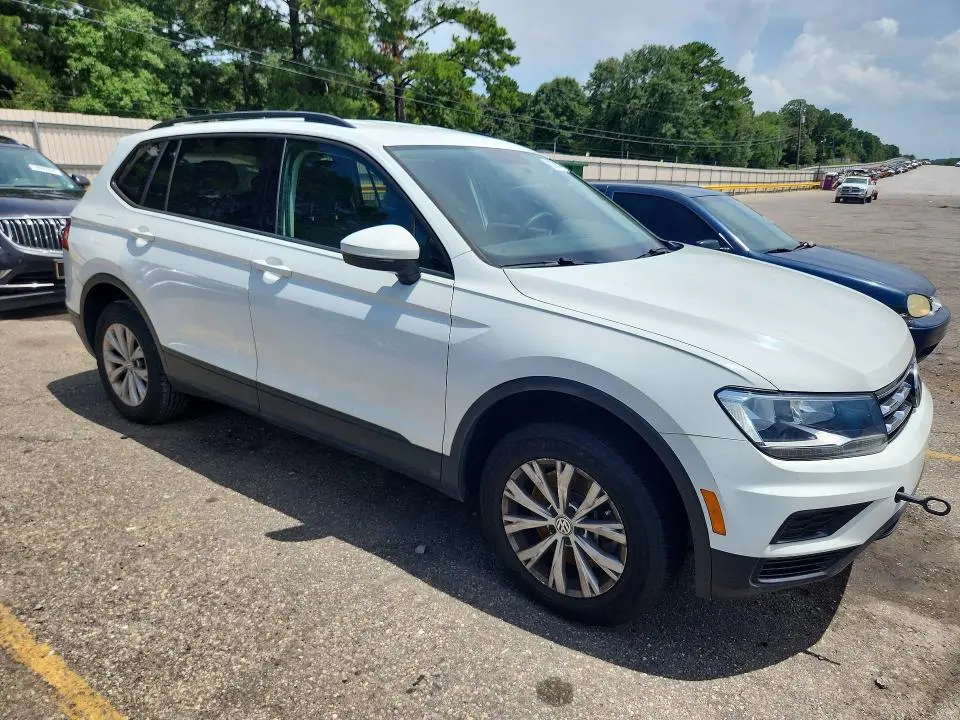 2020 VOLKSWAGEN TIGUAN S  
