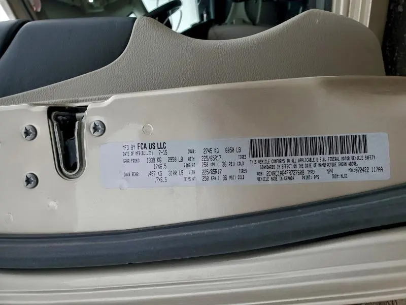 2015 CHRYSLER TOWN & COUNTRY LX  