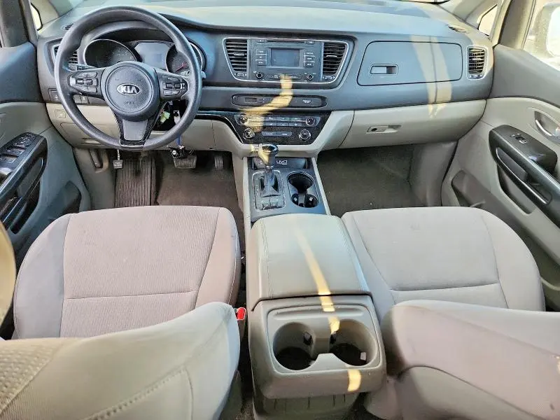 2016 KIA SEDONA LX  