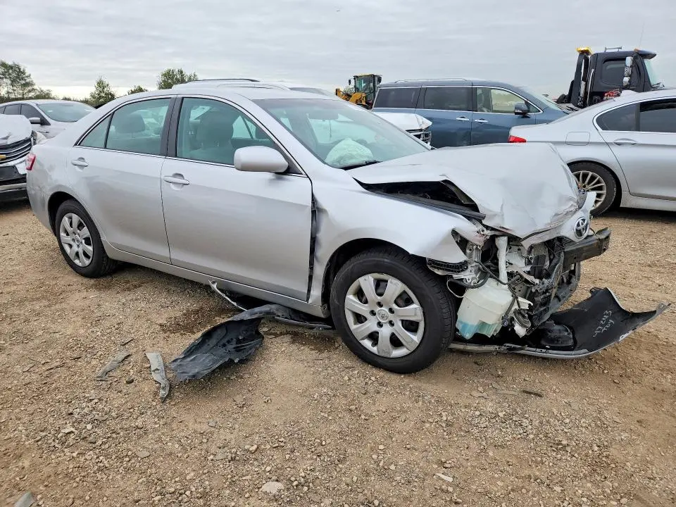 2011 TOYOTA CAMRY LE  