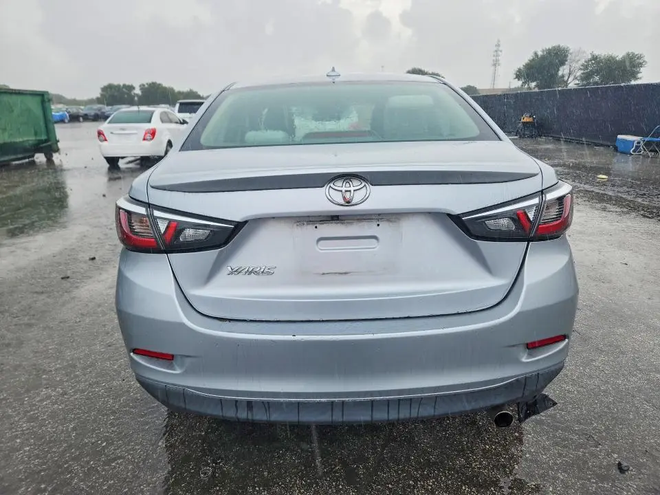 2019 TOYOTA YARIS LE  