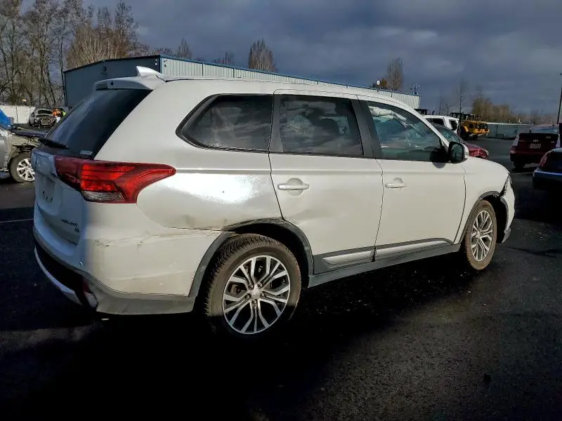 2017 MITSUBISHI OUTLANDER SE  