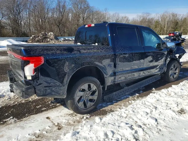 2023 FORD F150 LIGHTNING PRO  