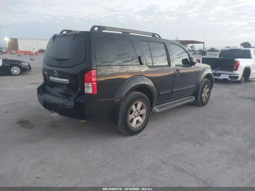 2011 NISSAN PATHFINDER SV