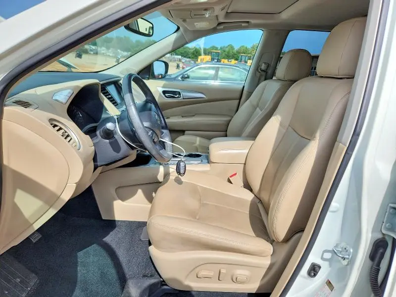2017 NISSAN PATHFINDER SL  