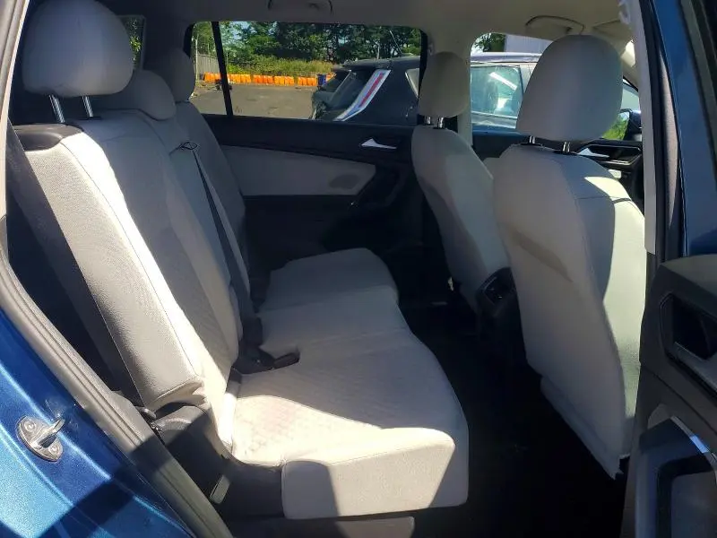 2018 VOLKSWAGEN TIGUAN S  