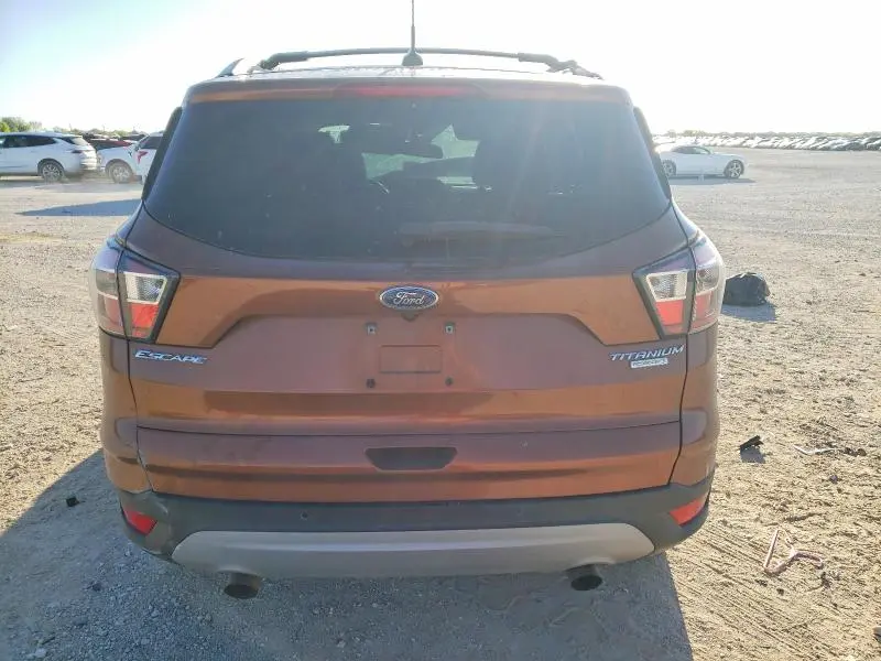 2017 FORD ESCAPE TITANIUM  