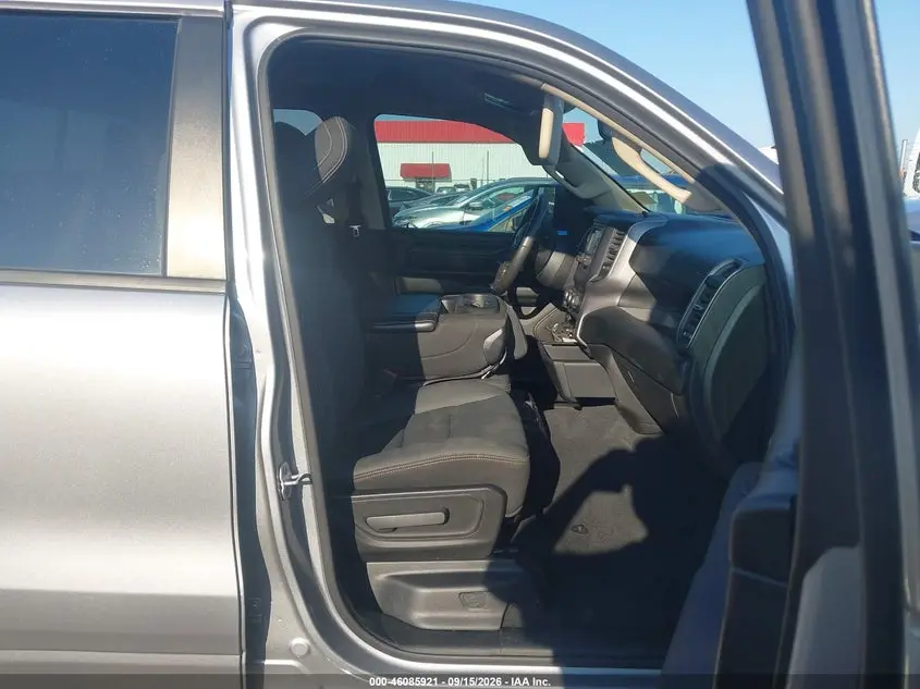 2019 RAM 1500 TRADESMAN  4X2 6'4 BOX
