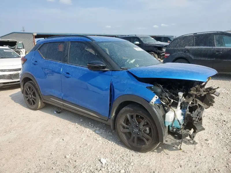 2023 NISSAN KICKS SR  